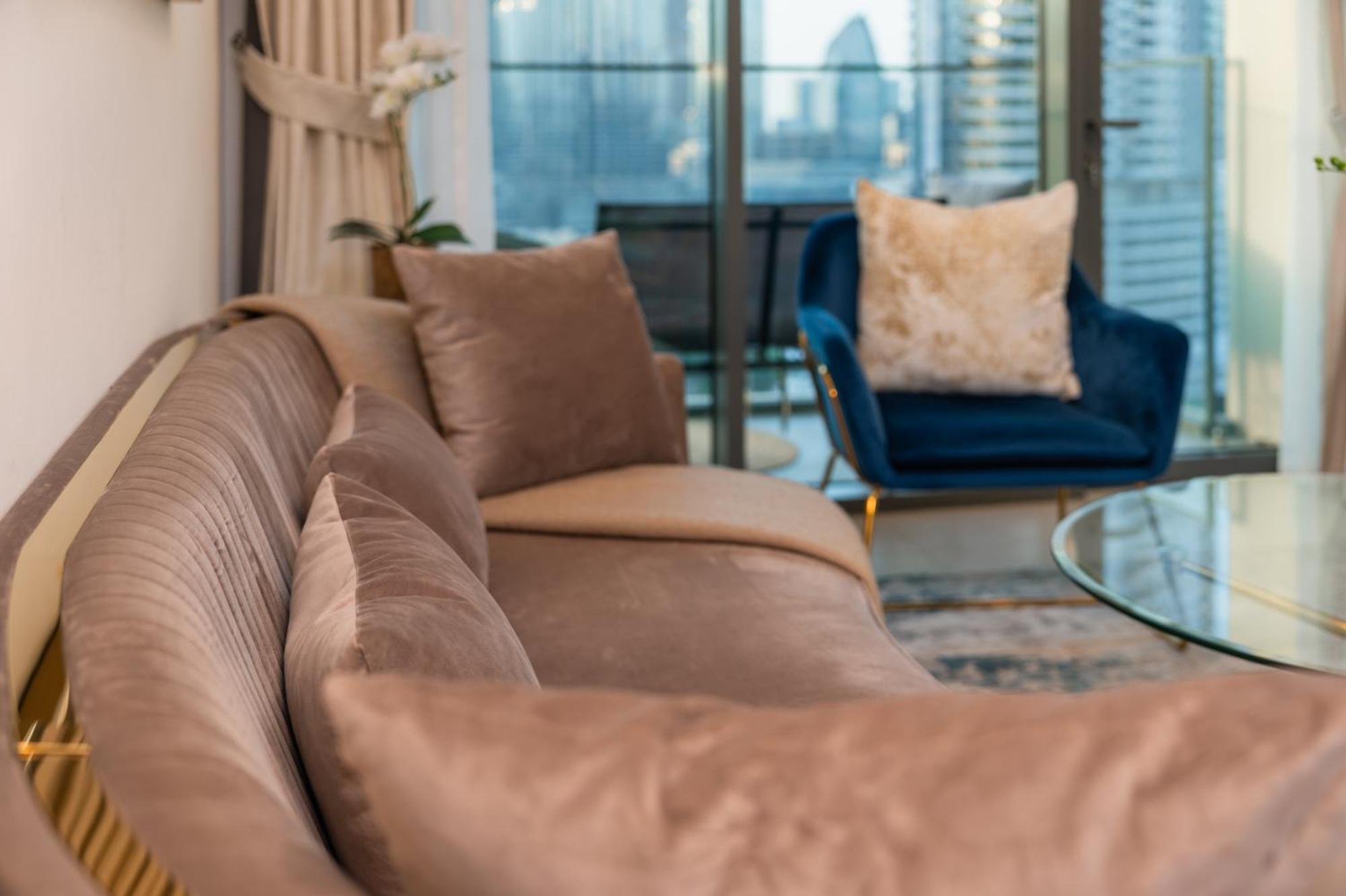 Prime Retreats @ Burj Royale By Emaar Apartment Дубай Екстериор снимка