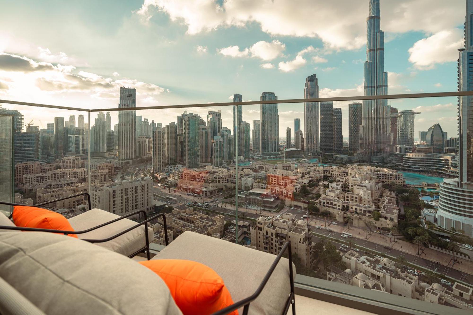 Prime Retreats @ Burj Royale By Emaar Apartment Дубай Екстериор снимка