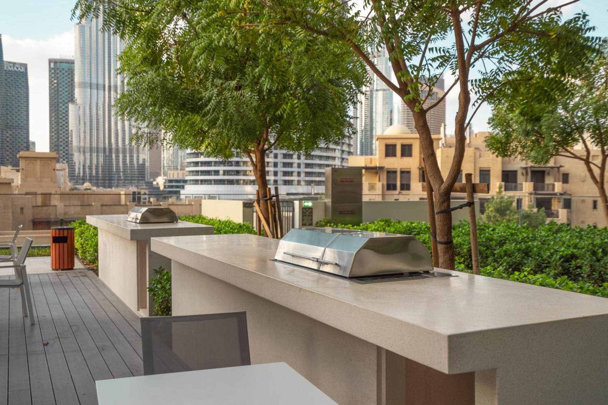 Prime Retreats @ Burj Royale By Emaar Apartment Дубай Екстериор снимка