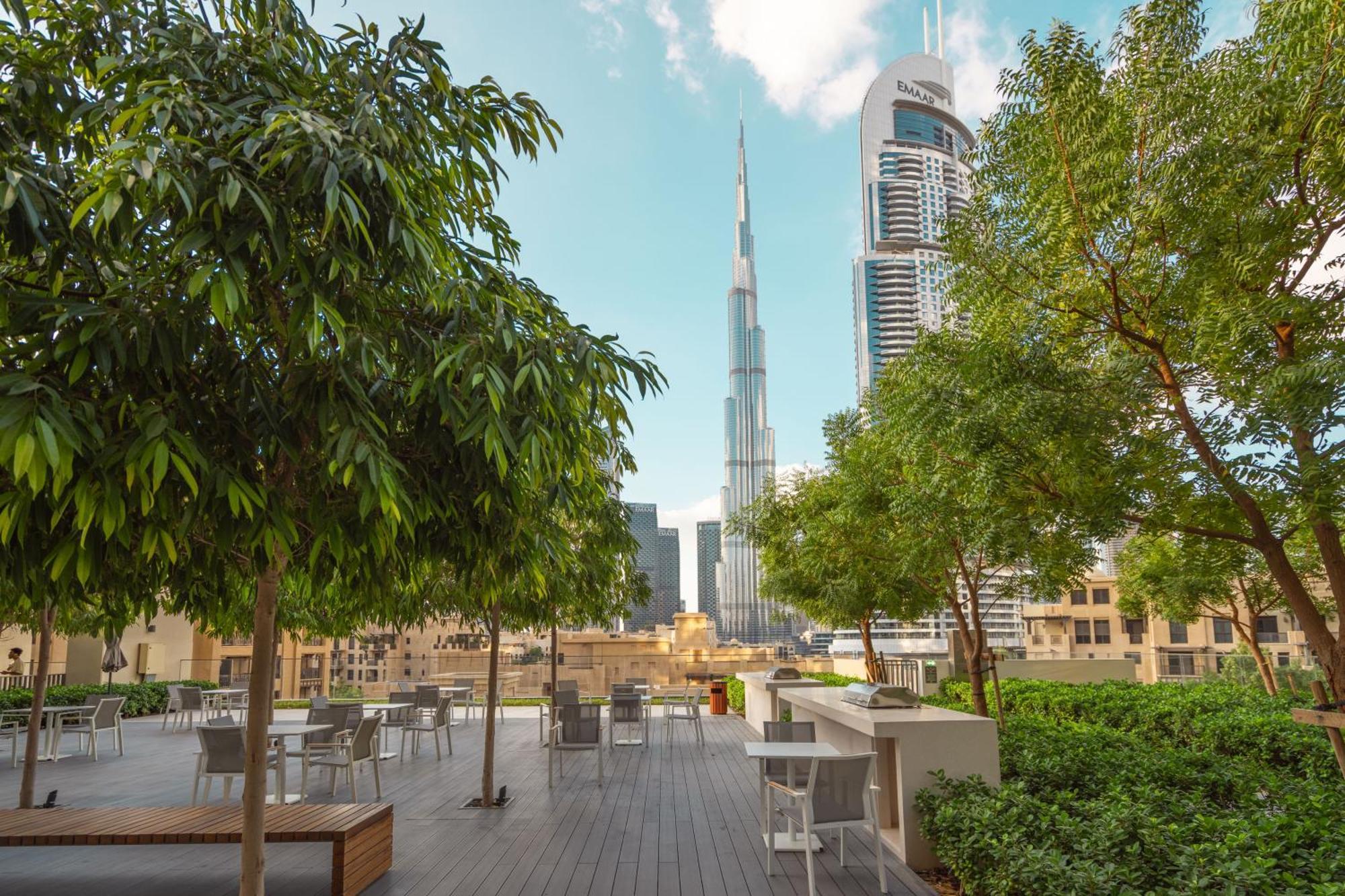 Prime Retreats @ Burj Royale By Emaar Apartment Дубай Екстериор снимка