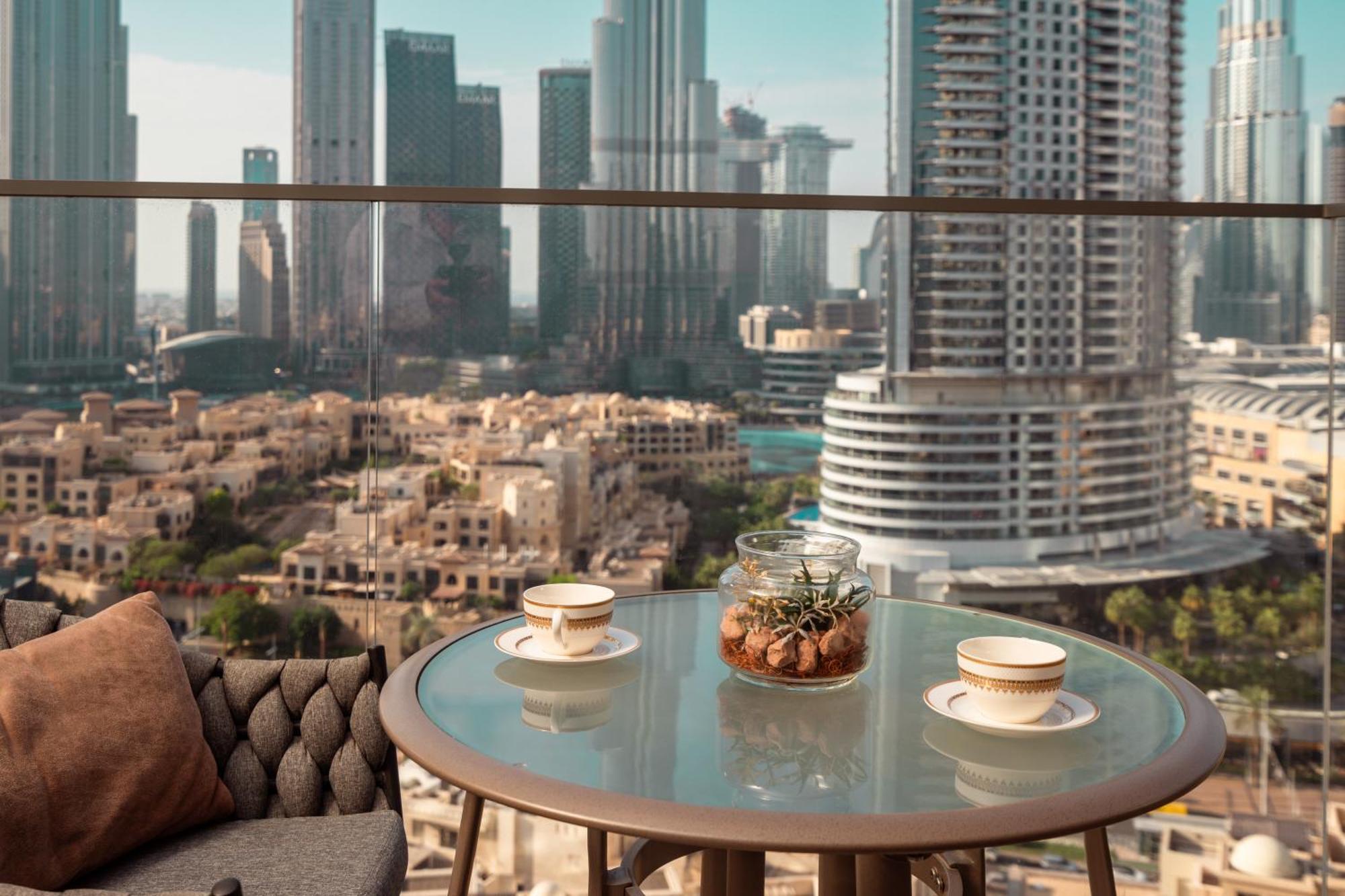 Prime Retreats @ Burj Royale By Emaar Apartment Дубай Екстериор снимка
