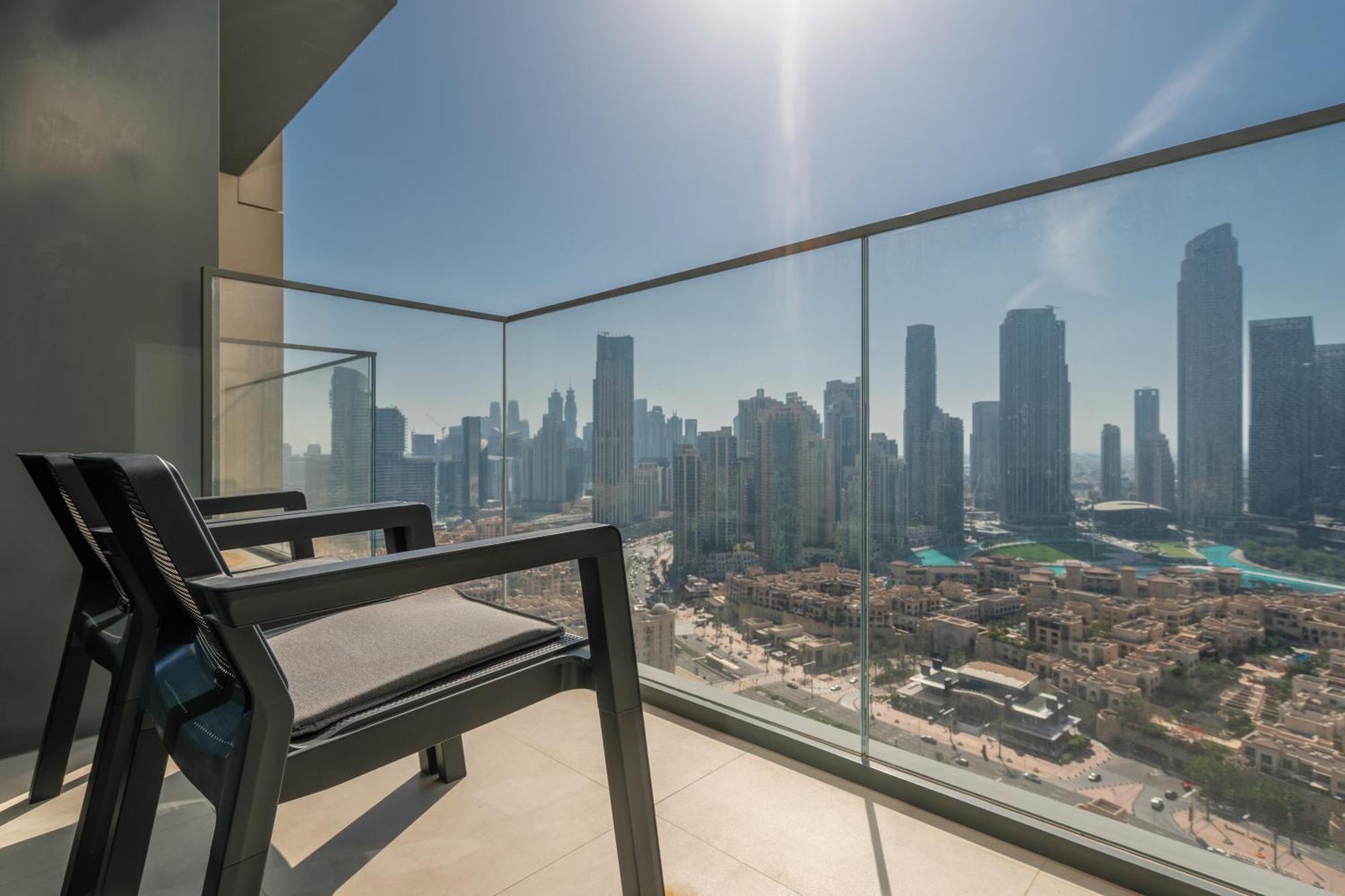 Prime Retreats @ Burj Royale By Emaar Apartment Дубай Екстериор снимка